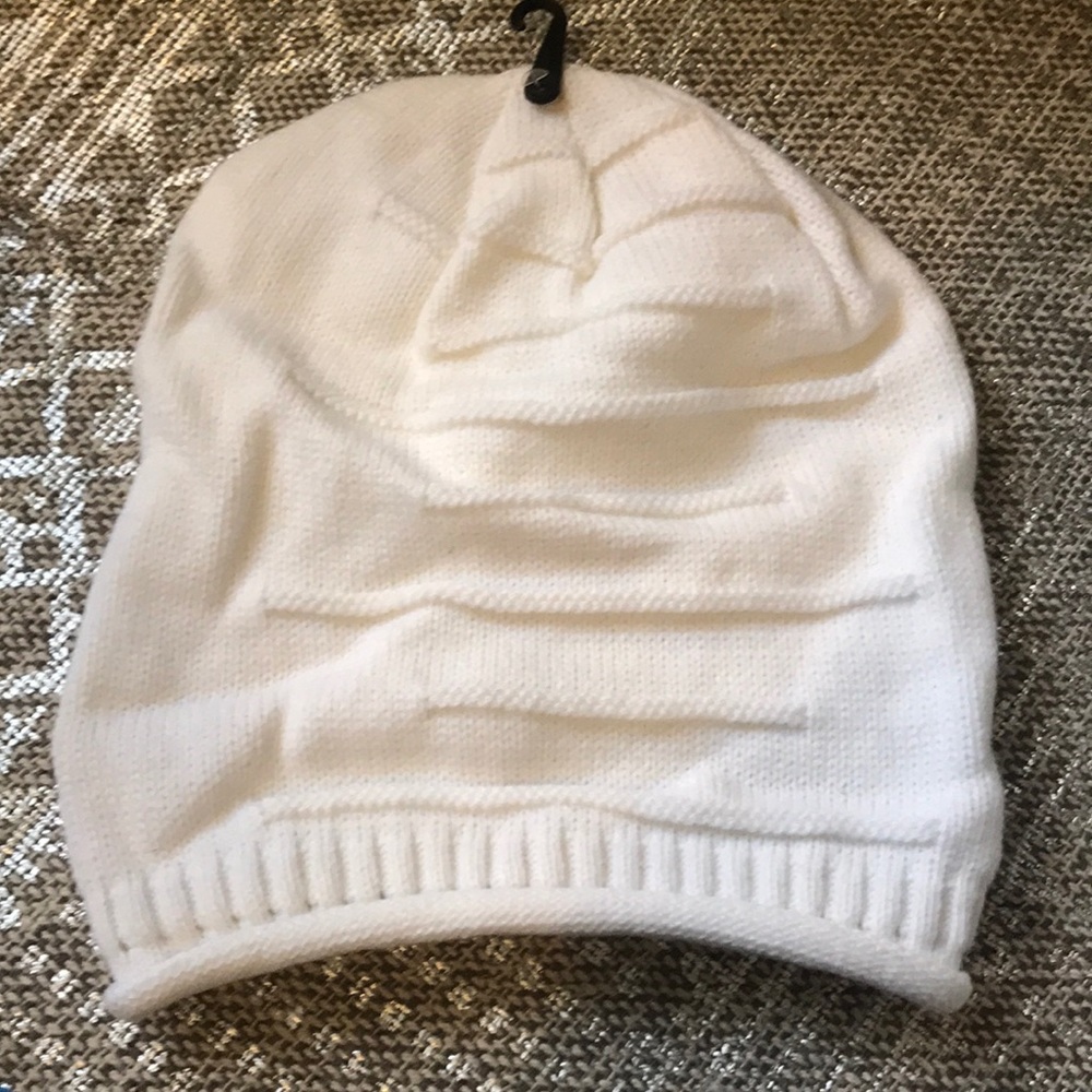 White slouchy beanie